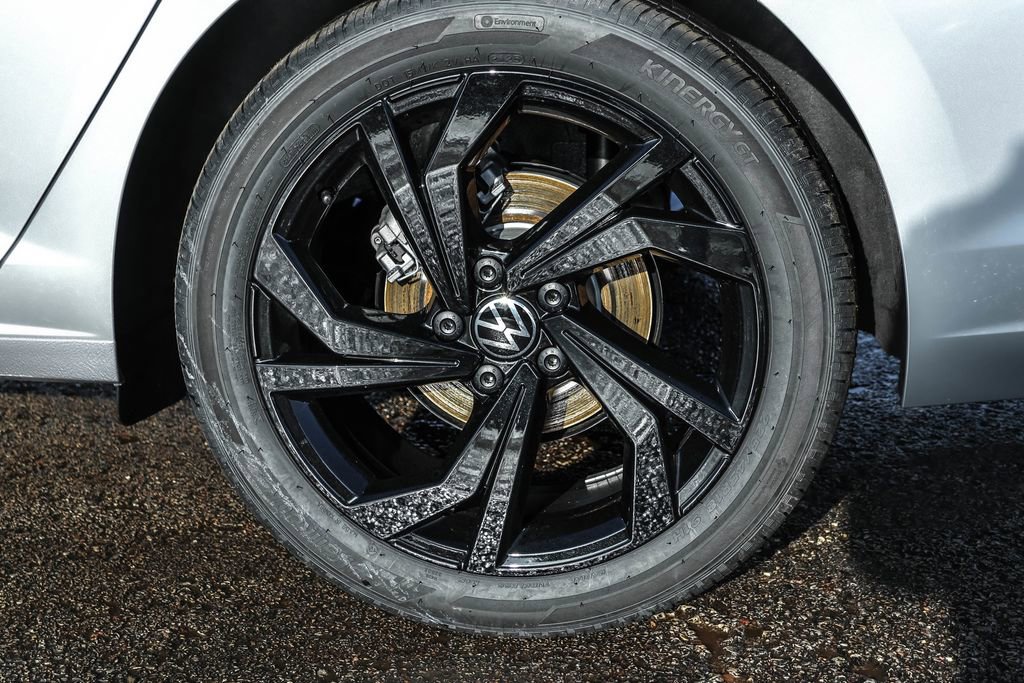 New 2026 Volkswagen Jetta SE image 24