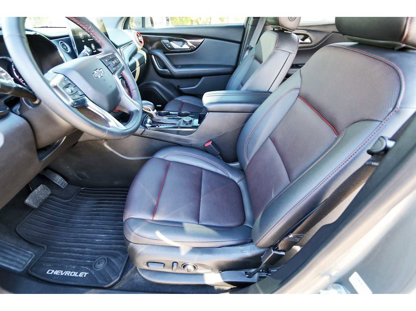 Used 2025 Chevrolet Blazer RS w/ Driver Confidence II Package image 11