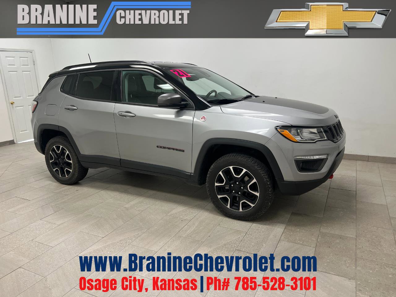 Used 2021 Jeep Compass Trailhawk w/ Convenience Group image 1