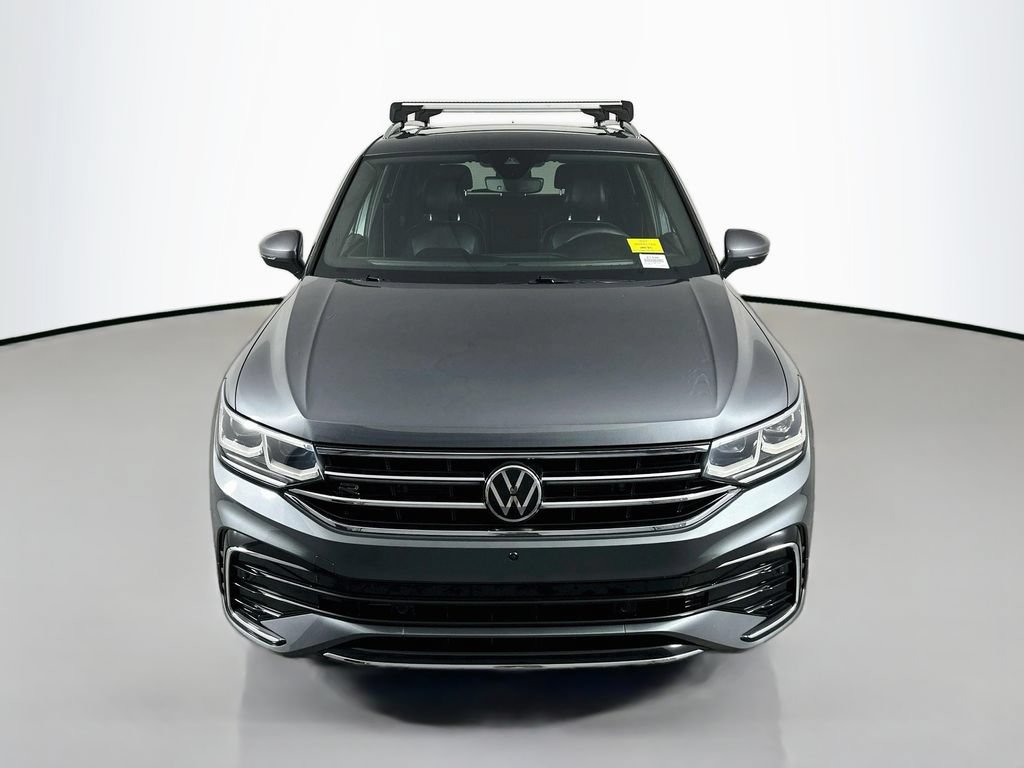 Used 2022 Volkswagen Tiguan SEL R-Line AWD/4WD image 2