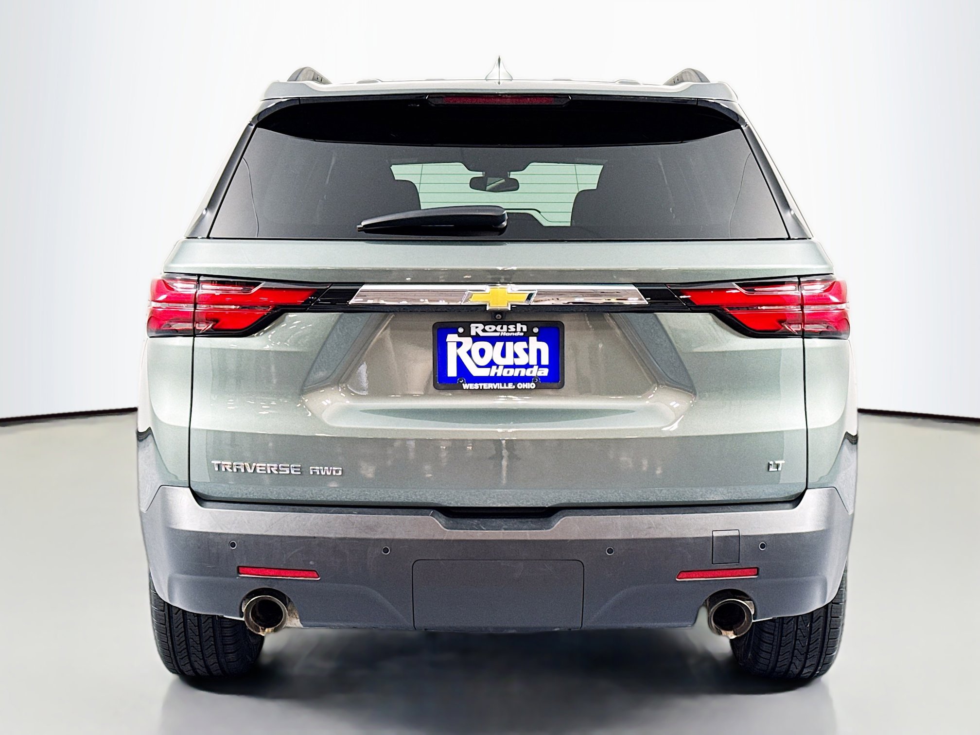 Used 2023 Chevrolet Traverse LT image 6