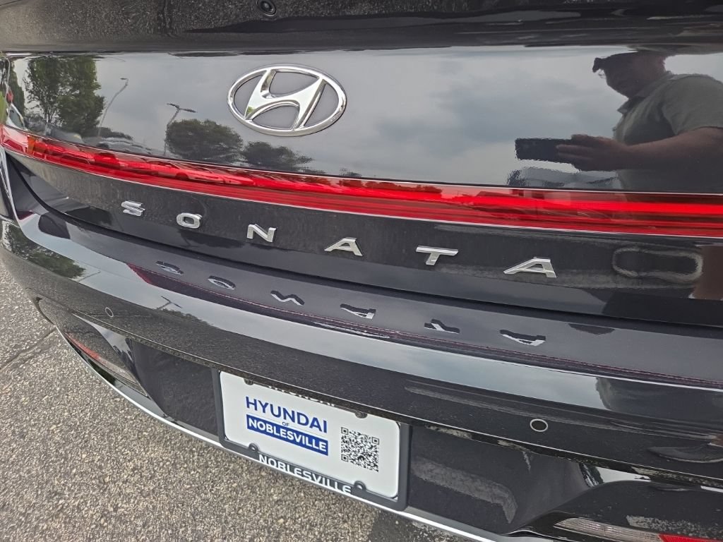 Certified 2023 Hyundai Sonata Limited FWD image 12