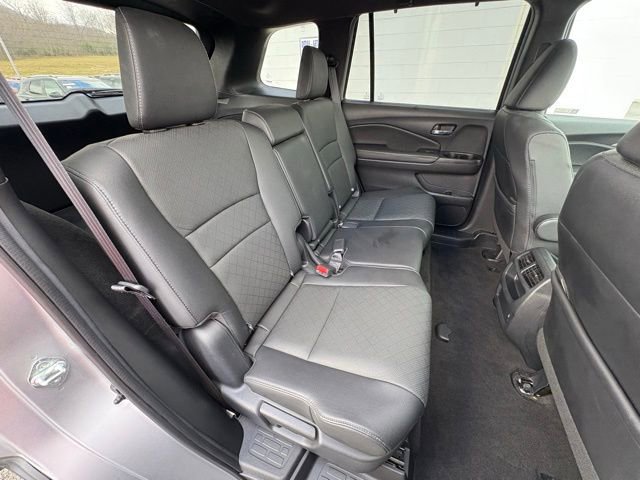 Used 2021 Honda Passport EX-L image 32