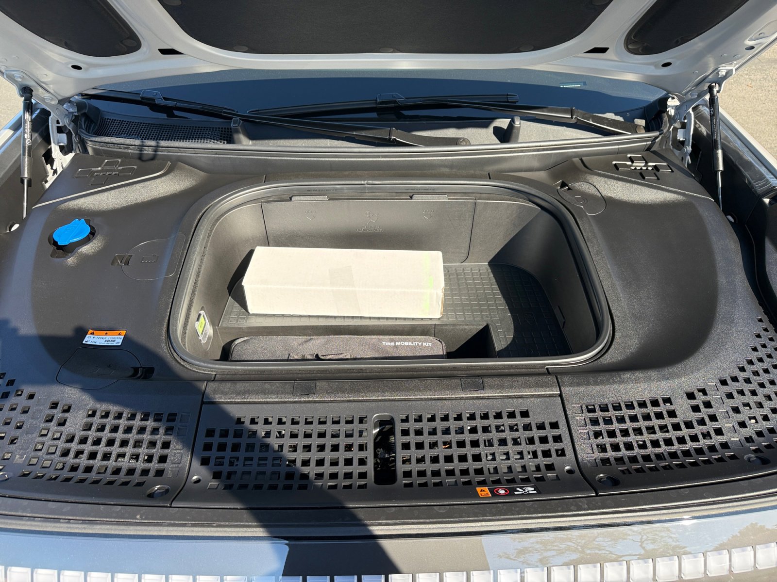New 2026 Hyundai Ioniq 9 Limited w/ Tow & Go Package image 20