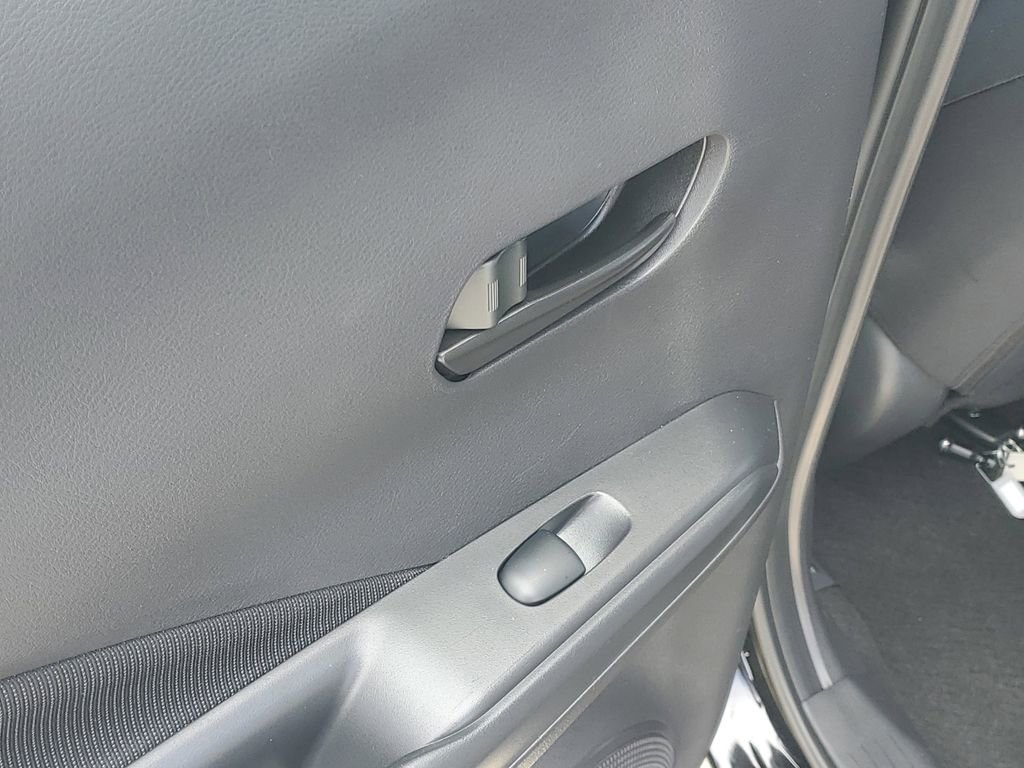 Certified 2024 Nissan Kicks S FWD image 17