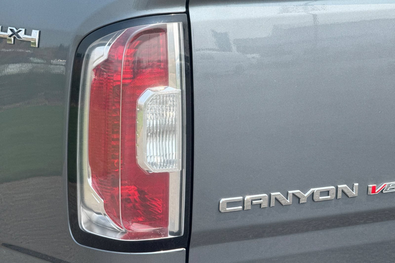 Used 2020 GMC Canyon SLE w/ Elevation Edition AWD/4WD image 44