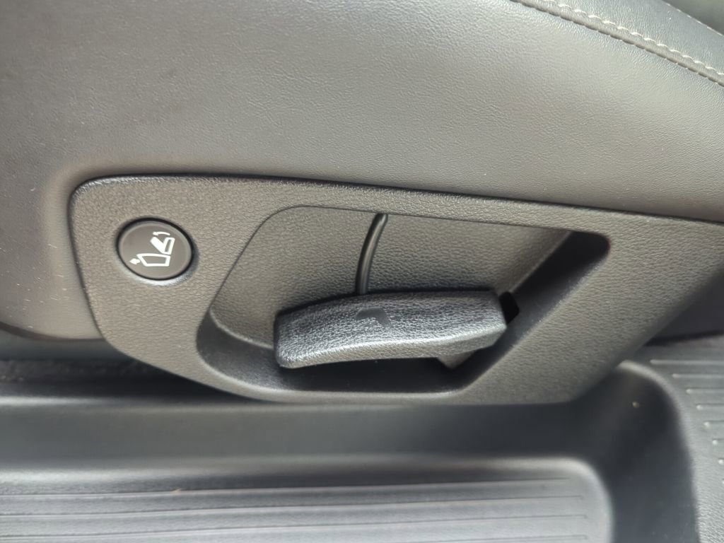 Used 2023 Kia Telluride S image 25