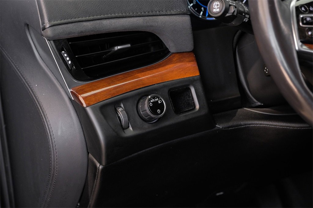 Used 2019 Cadillac Escalade ESV Luxury image 29