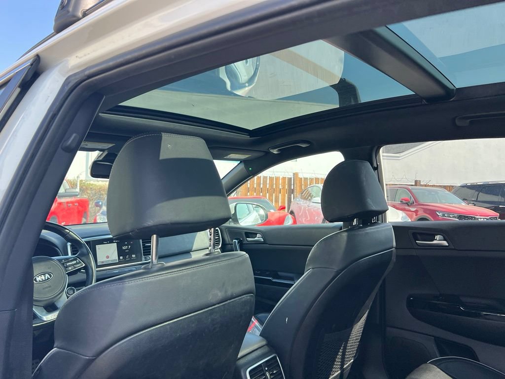 Certified 2022 Kia Sportage SX AWD/4WD image 9