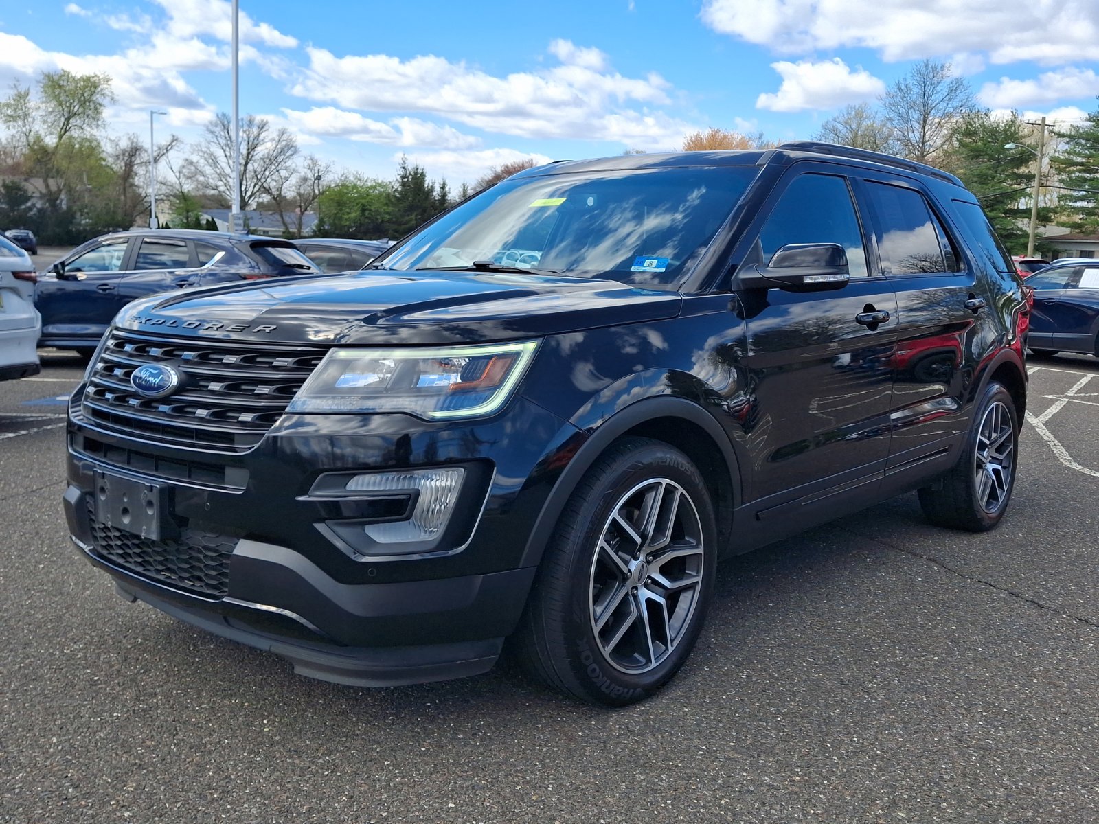 Used 2016 Ford Explorer Sport image 3