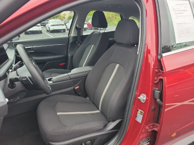 Used 2025 Hyundai Sonata SEL FWD image 19
