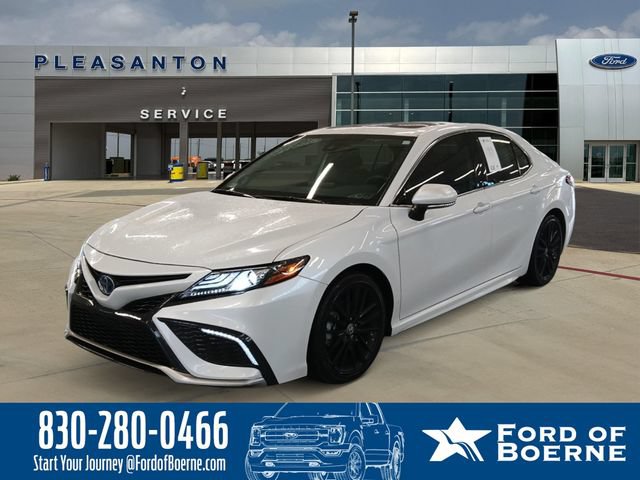 Used 2024 Toyota Camry XSE w/ Navigation Package FWD image 1