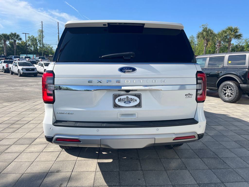 Used 2024 Ford Expedition Limited image 5