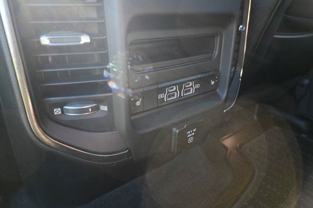 Used 2021 RAM 1500 Limited w/ Night Edition AWD/4WD image 25