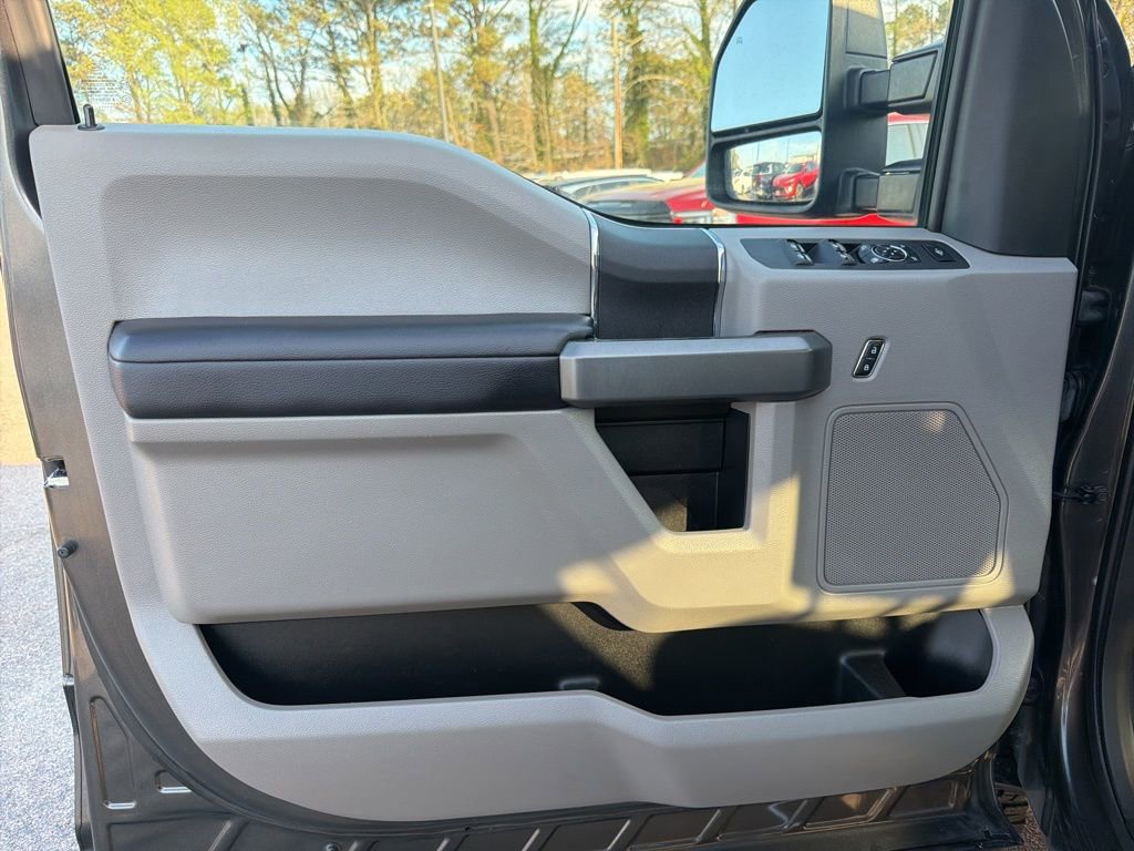 Used 2017 Ford F250 XLT w/ FX4 Off-Road Package image 12