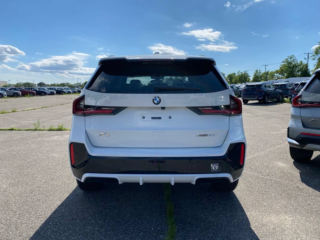New 2026 BMW X1 xDrive28i w/ M Sport Package AWD/4WD image 3