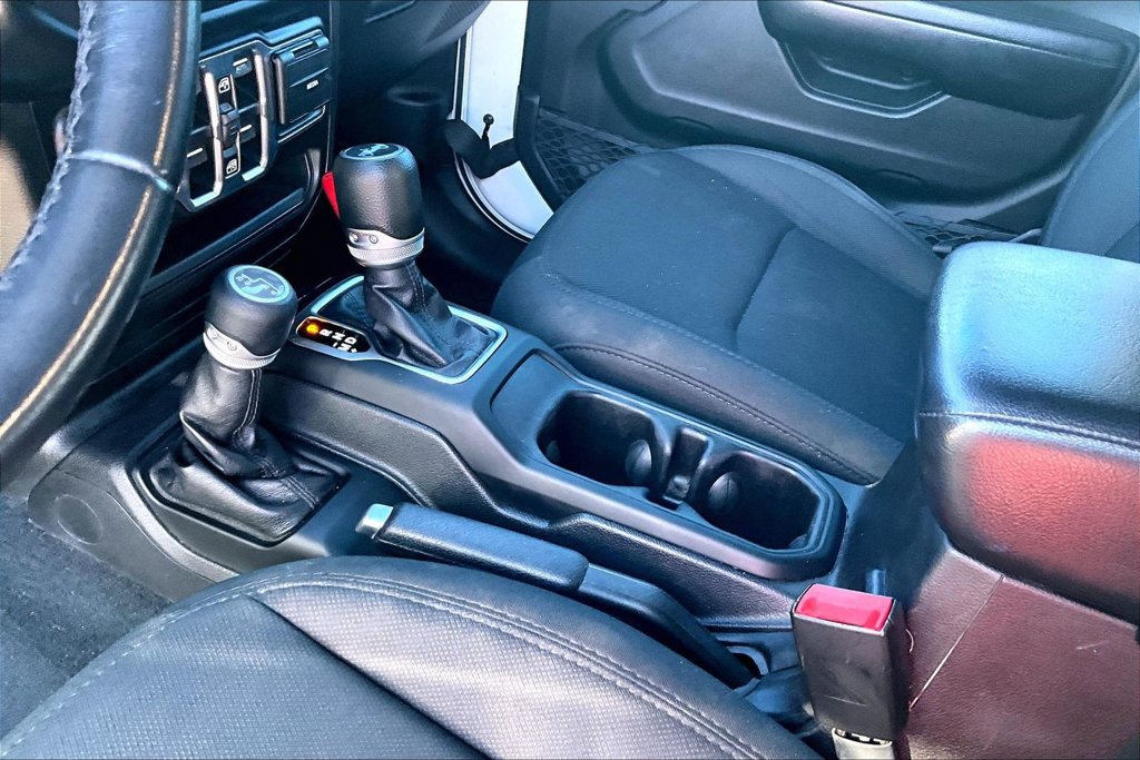 Used 2019 Jeep Wrangler Unlimited Sport S AWD/4WD image 15