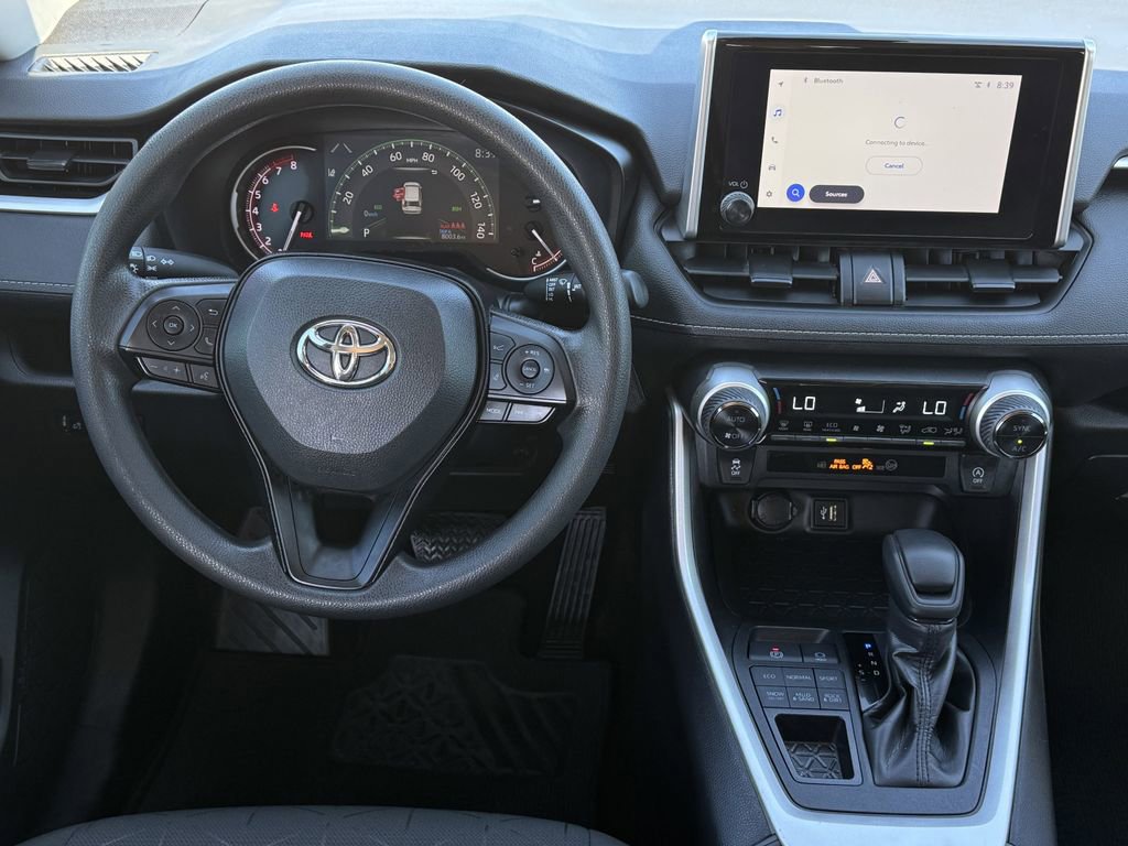 Used 2024 Toyota RAV4 XLE image 17