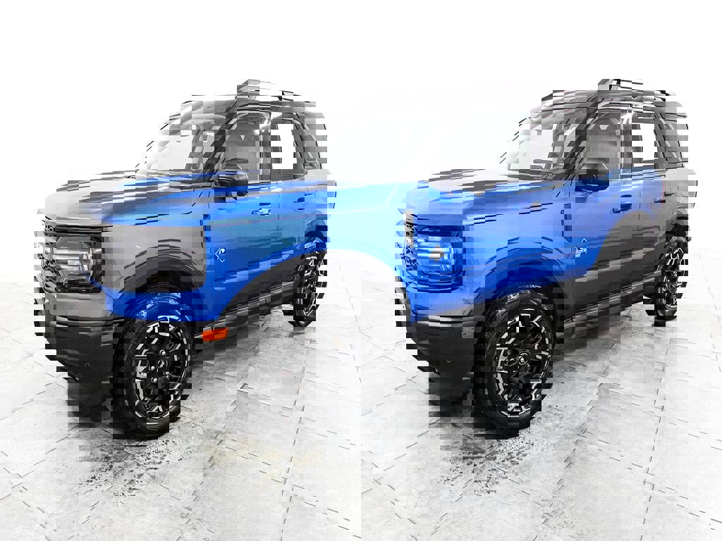 Certified 2025 Ford Bronco Sport Outer Banks w/ Outer Banks Tech Package+ image 3