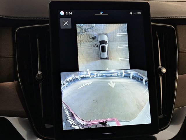 New 2026 Volvo XC90 B6 Ultra w/ Protection Package image 15