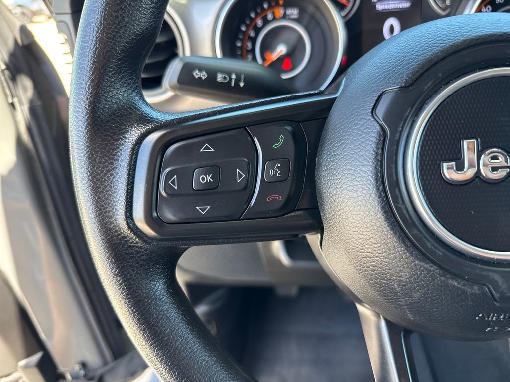 Used 2022 Jeep Gladiator Sport image 14