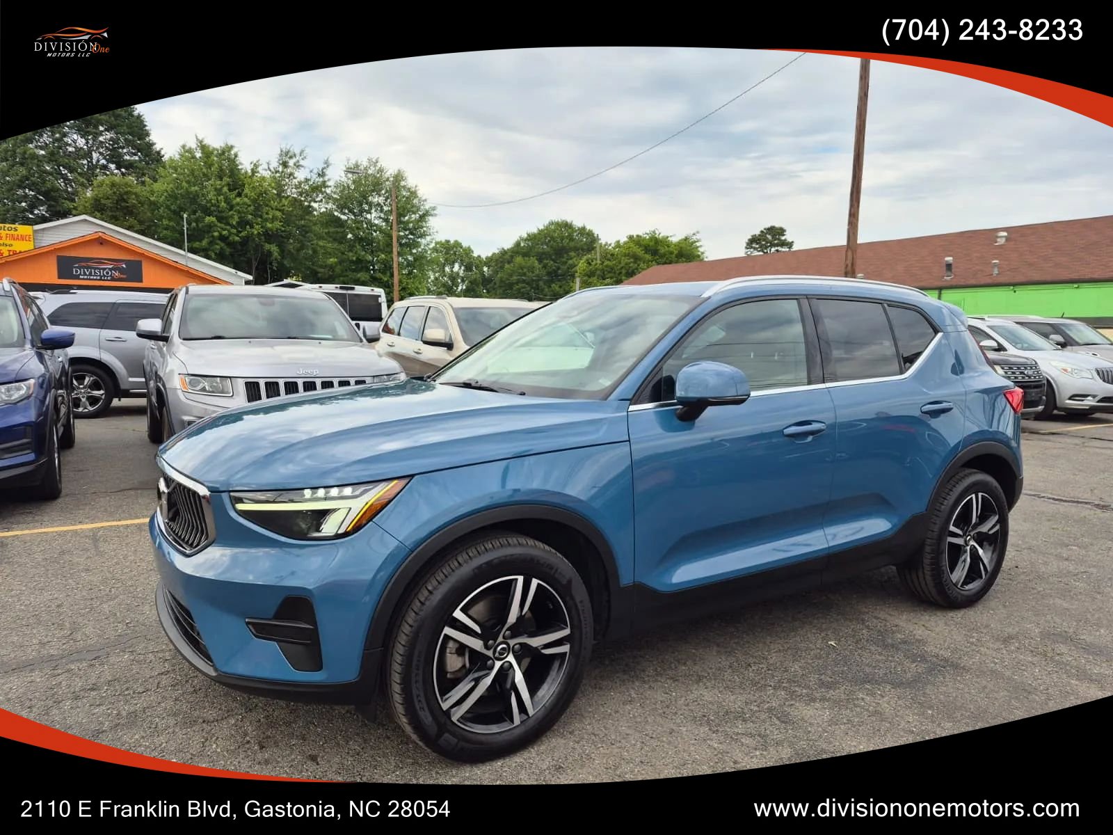 Used 2024 Volvo XC40 B5 Core