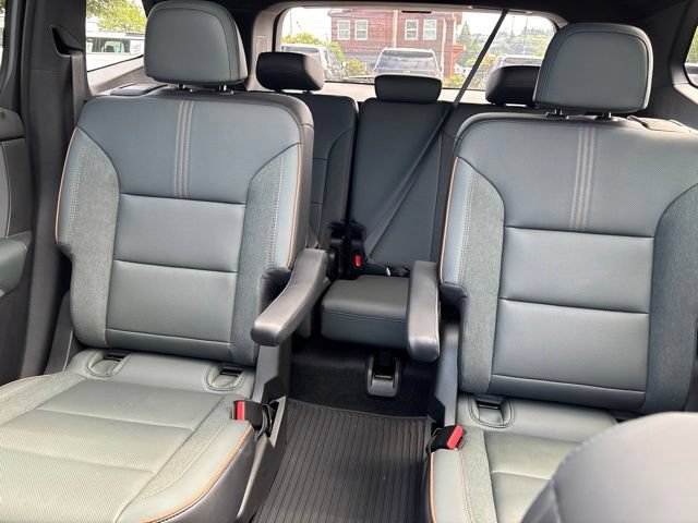 Used 2026 GMC Acadia AT4 AWD/4WD image 33