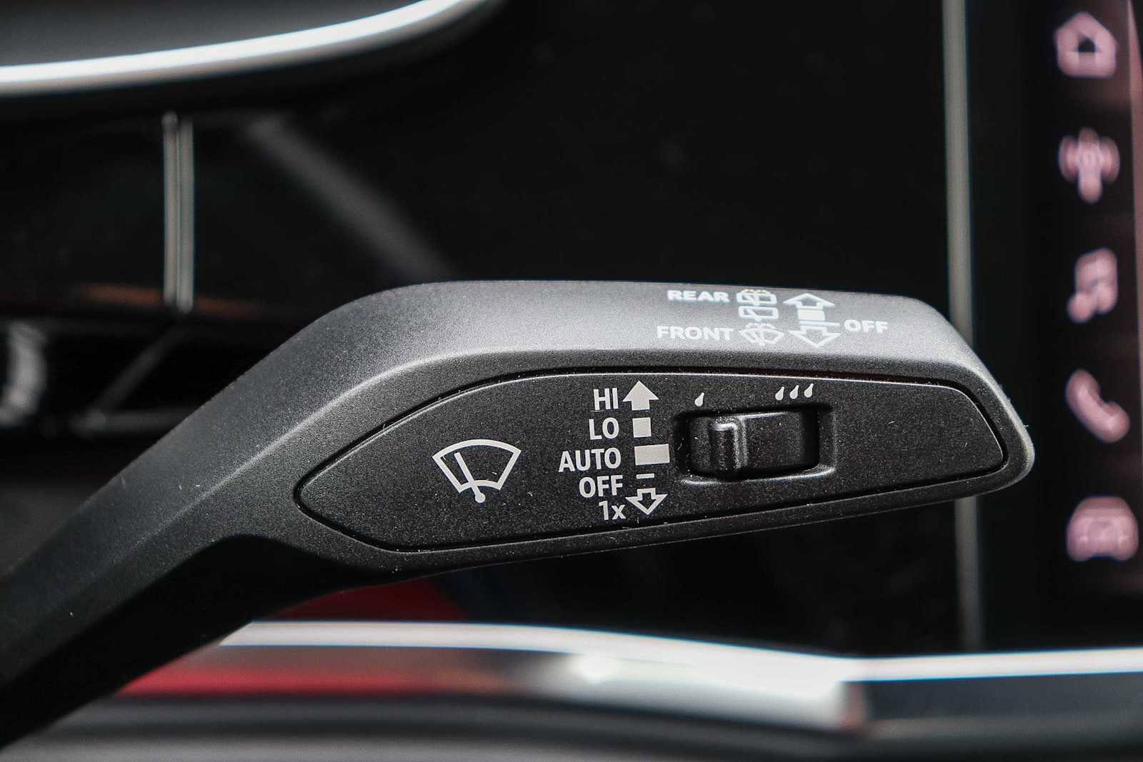 Used 2025 Audi Q3 2.0T Premium Plus w/ Premium Plus Package image 32