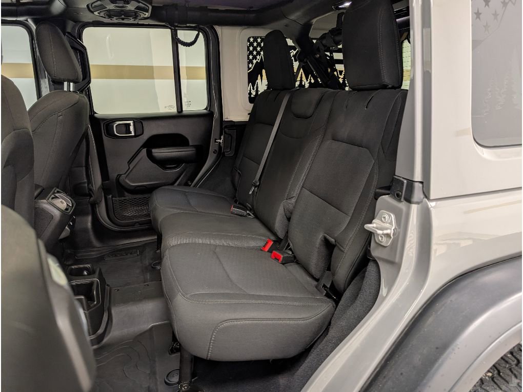 Used 2022 Jeep Wrangler Unlimited Sport image 16