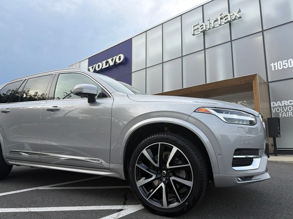 Certified 2023 Volvo XC90 B6 Plus AWD/4WD image 1