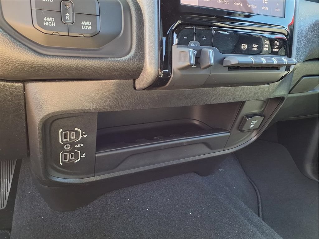 New 2026 RAM 2500 Tradesman AWD/4WD image 13