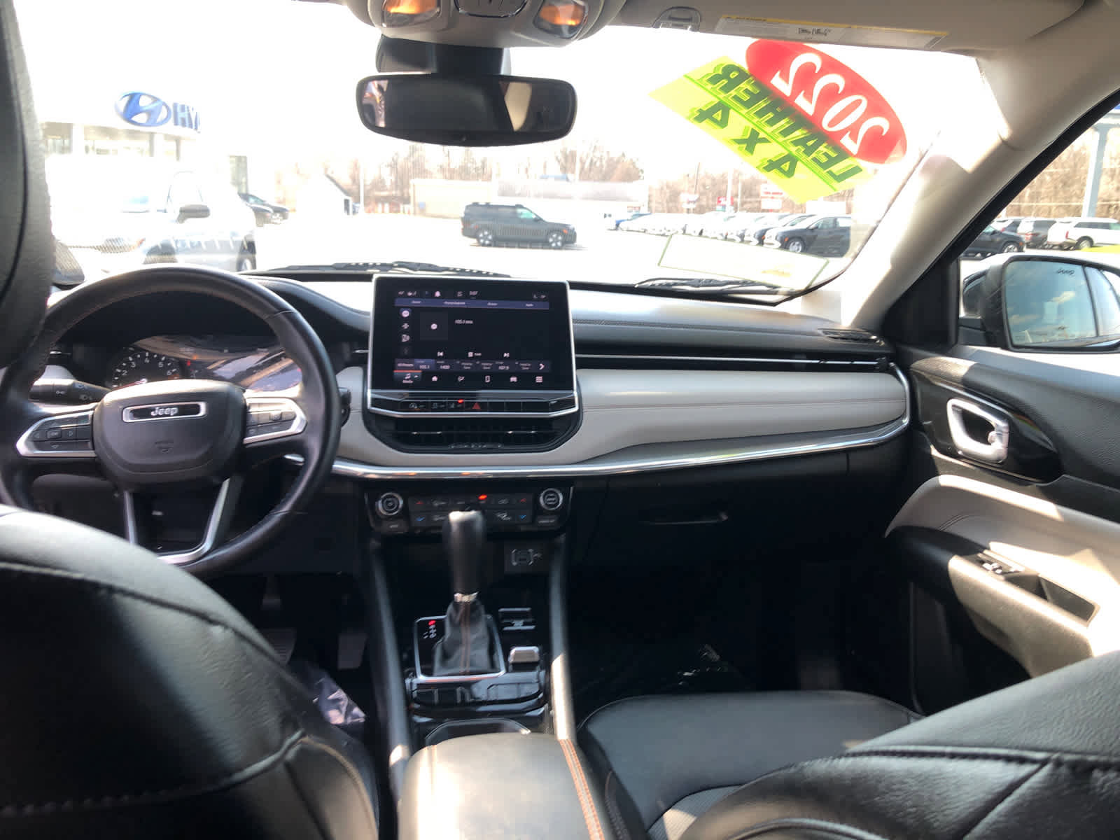 Used 2022 Jeep Compass Limited image 26