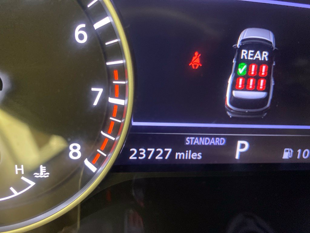 Used 2024 Nissan Pathfinder S FWD image 13