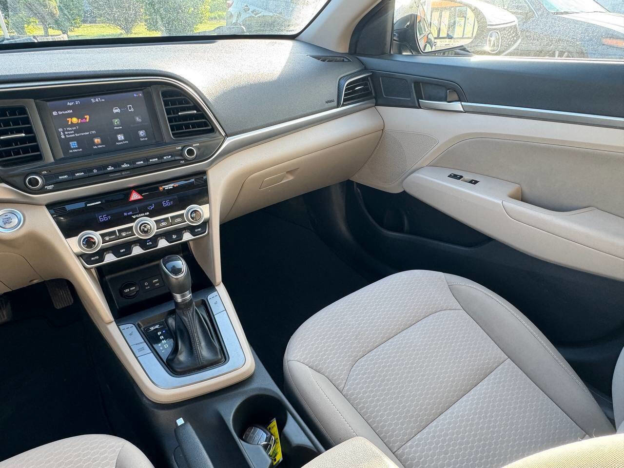 Used 2020 Hyundai Elantra Value Edition FWD image 17