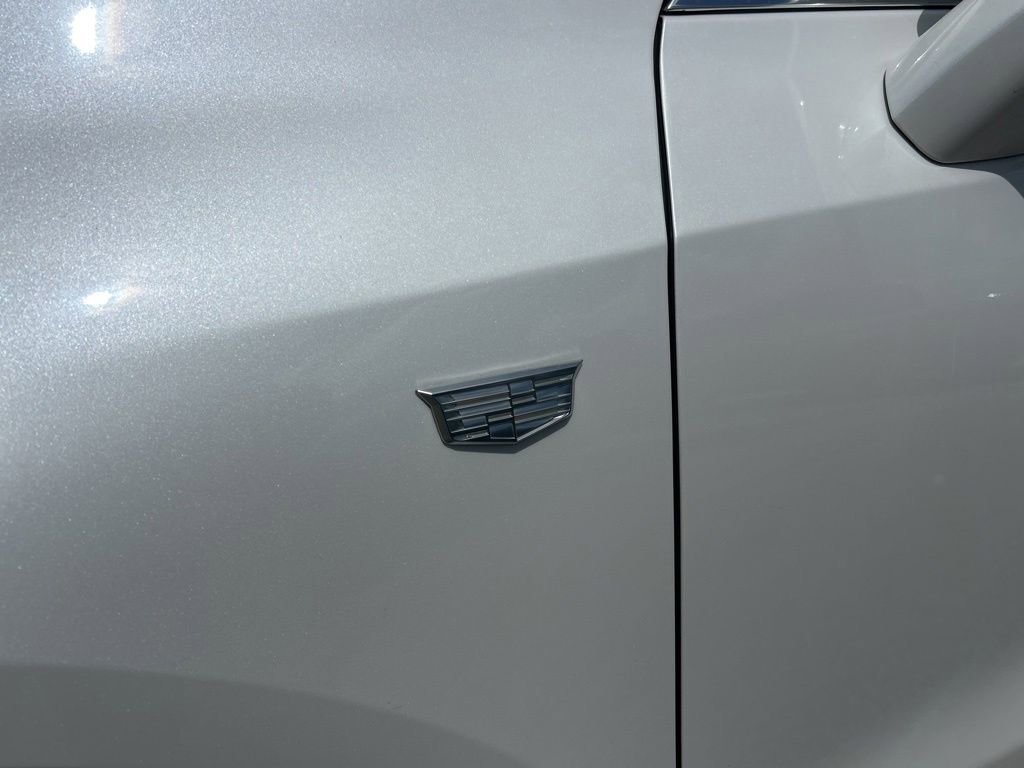 Used 2022 Cadillac XT4 Premium Luxury w/ Enhanced Visibility Package FWD image 19