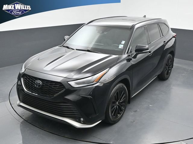 Used 2024 Toyota Highlander XSE image 11