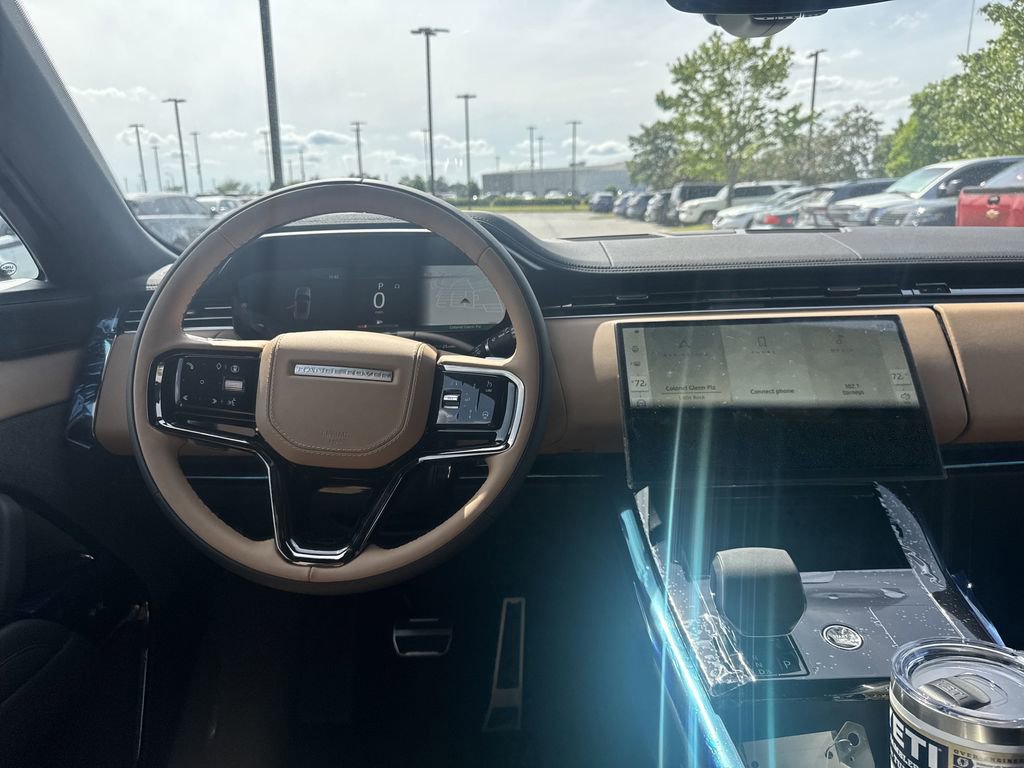 New 2025 Land Rover Range Rover Sport Dynamic SE image 14