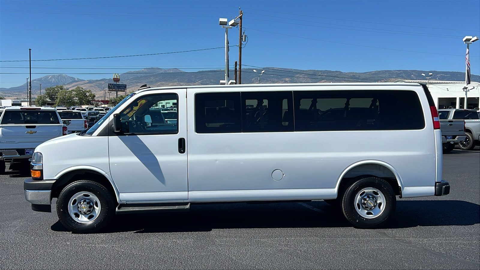 Certified 2025 Chevrolet Express 3500 LT w/ LT Preferred Equipment Group RWD image 9