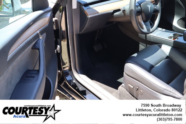Used 2024 Tesla Model Y Long Range AWD/4WD image 20