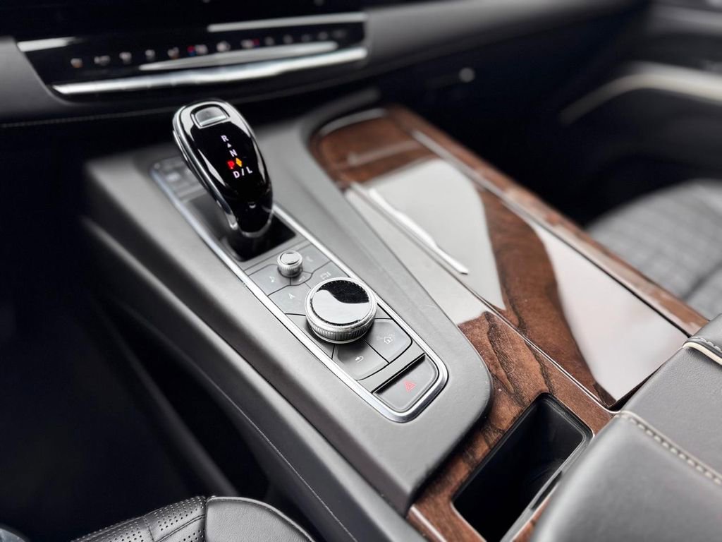 Used 2022 Cadillac Escalade Sport Platinum image 18