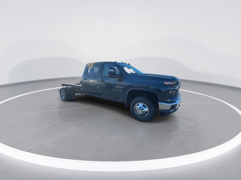New 2026 Chevrolet Silverado 3500 LT w/ Convenience Package image 2