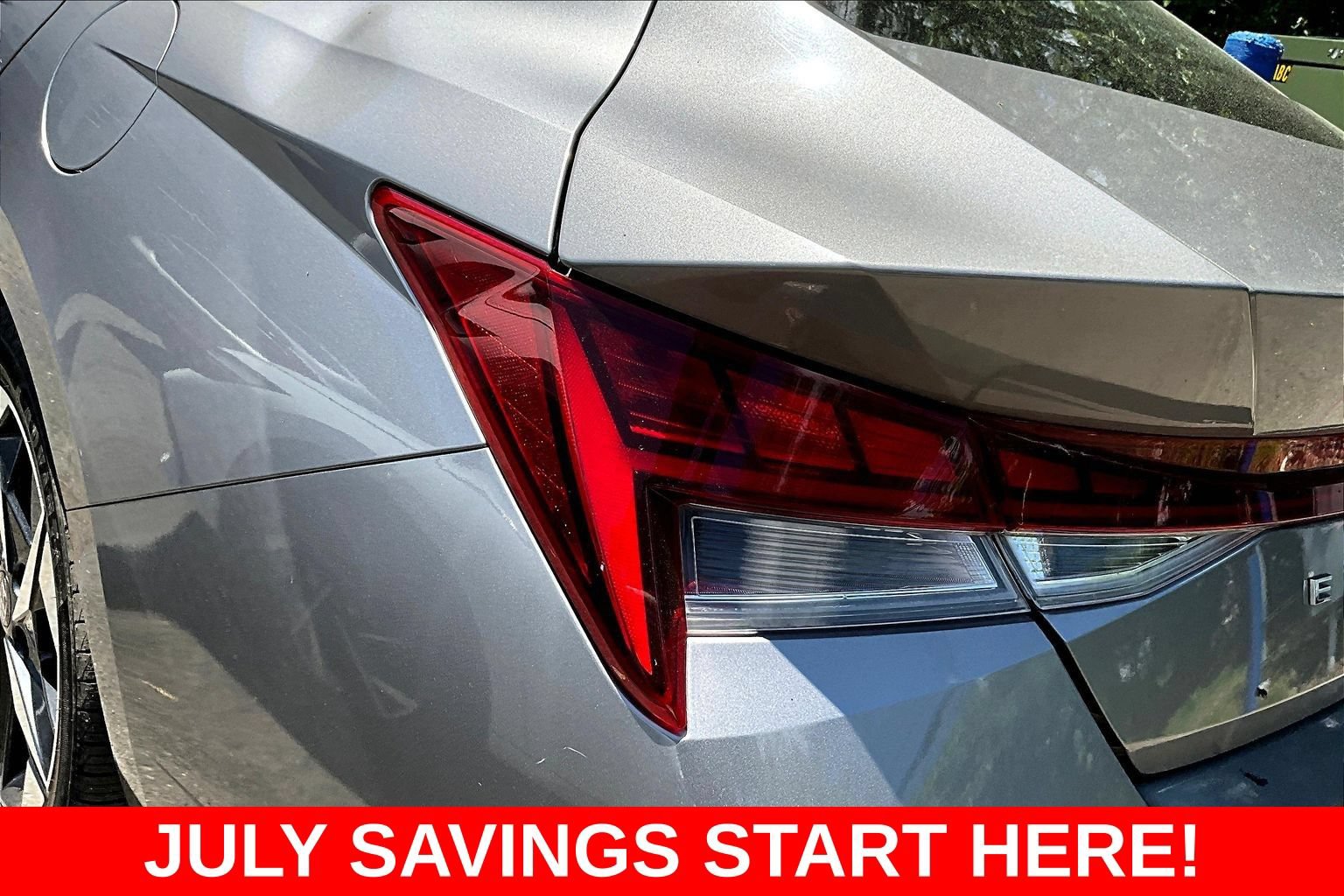Used 2023 Hyundai Elantra Limited w/ Preferred Accessory Package FWD image 25