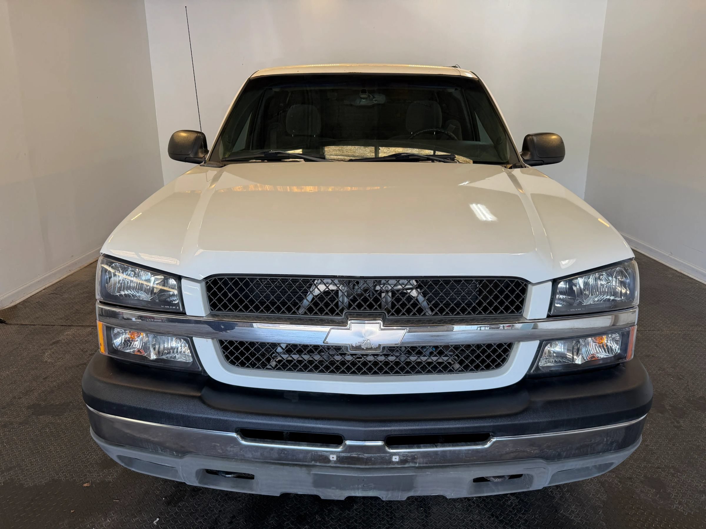 Used 2003 Chevrolet Silverado 1500 LS w/ Off-Road Package AWD/4WD image 3