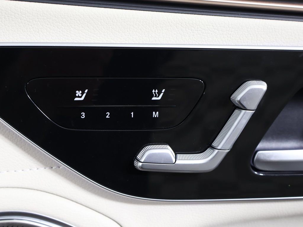 Used 2023 Mercedes-Benz EQS 580 4MATIC Sedan image 37