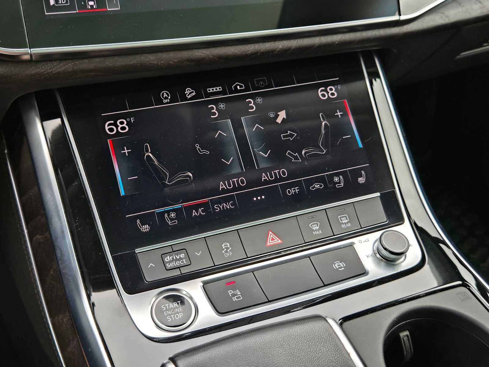 Used 2023 Audi Q7 2.0T Premium Plus w/ Premium Plus Package AWD/4WD image 32
