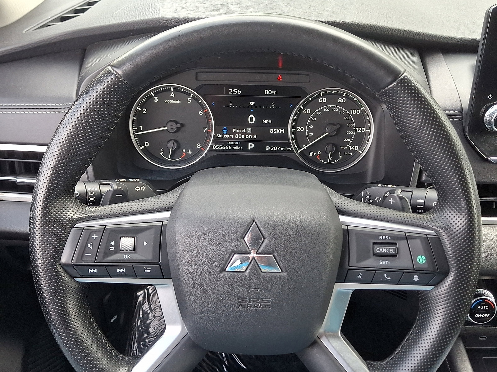 Used 2024 Mitsubishi Outlander SE AWD/4WD image 19