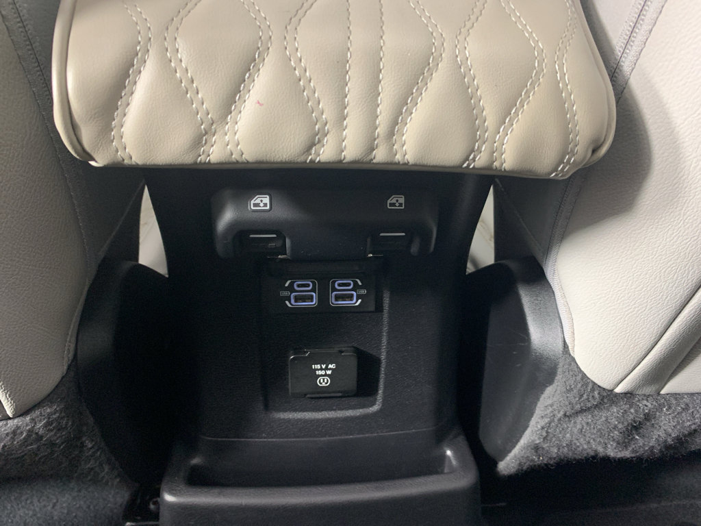 Used 2022 Jeep Wrangler Unlimited Sahara image 33