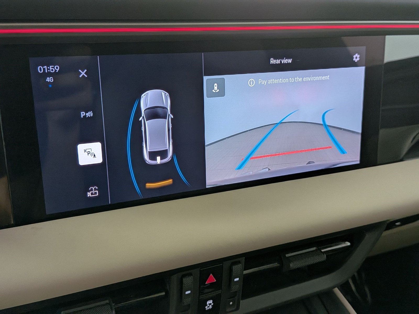 Certified 2025 Porsche Macan Electric RWD image 17