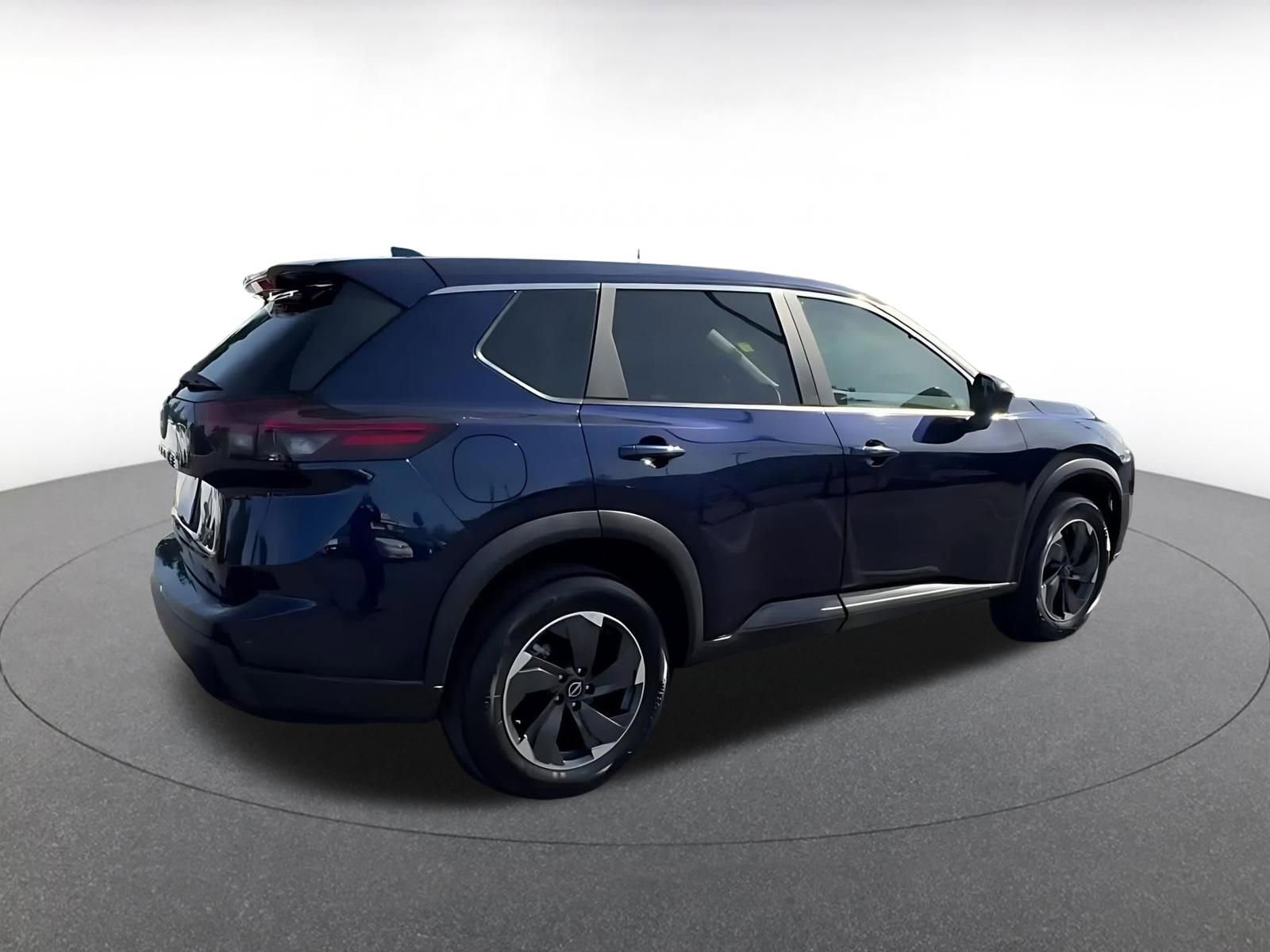 Used 2025 Nissan Rogue SV image 15