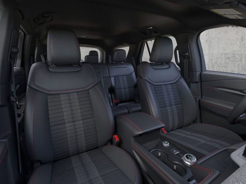 New 2025 Ford Explorer ST-Line w/ Premium Package image 10